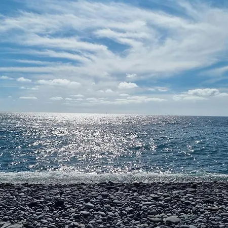 Ocean & Golf Vista Retreat Apartament